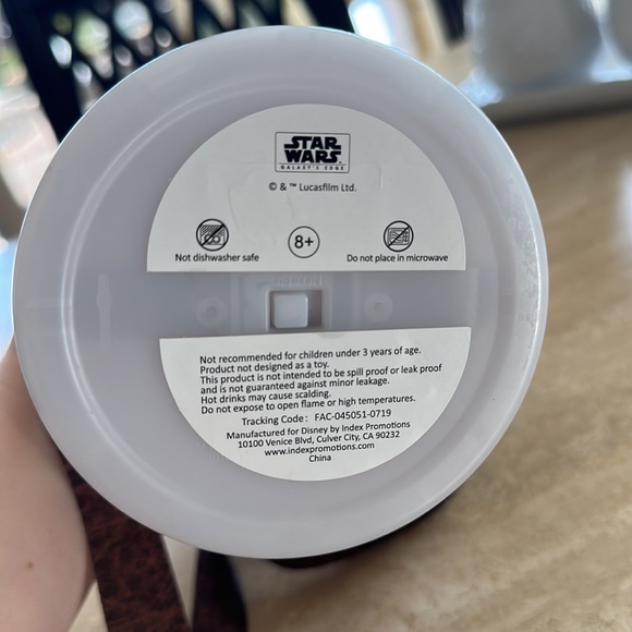 Star Wars (hard to get item) Blue Milk Disneyland Galaxy's Edge Oga’s CantinaBar - Picture 10 of 11